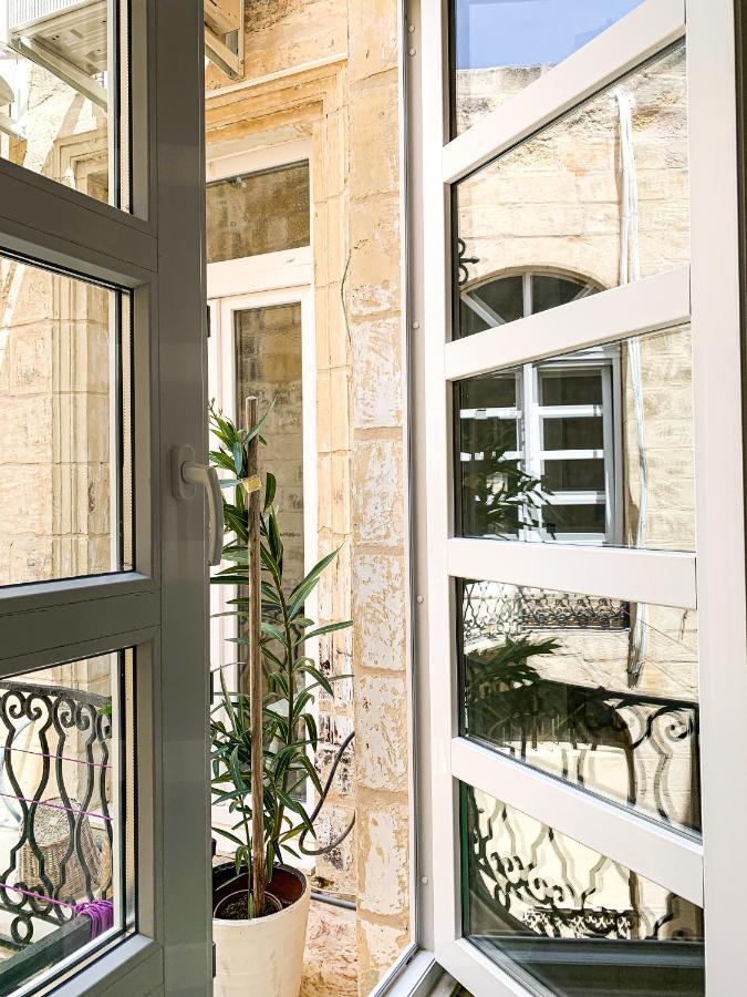 Hostel L'Artist Casa Micallef Valletta Exterior foto