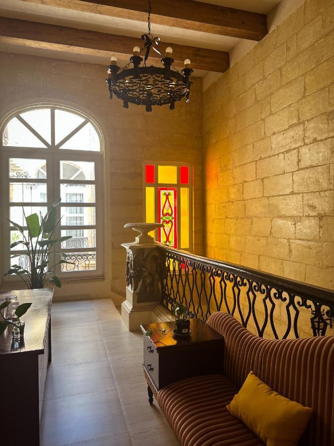 Hostel L'Artist Casa Micallef Valletta Exterior foto